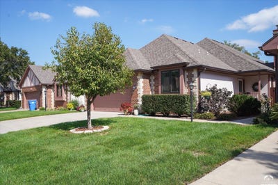 /international/us/2422-sw-brookhaven-lane-topeka-ks-110120066097/