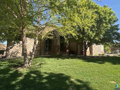 /international/us/1325-w-wicklow-ct-sioux-falls-sd-110108017928/
