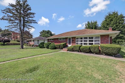 /international/us/812-glenwood-road-old-forge-pa-110100971385/