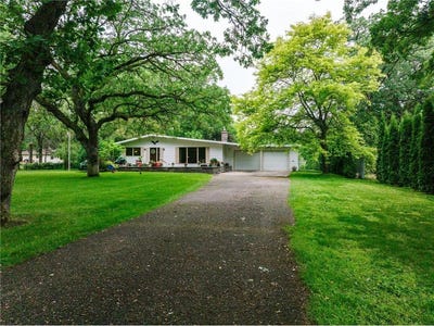 /international/us/8585-ilex-place-nw-rice-mn-110100344212/