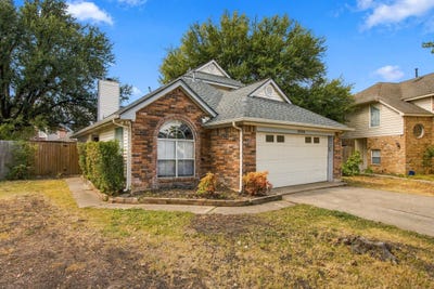 /international/us/3825-branch-hollow-circle-carrollton-tx-110120423363/