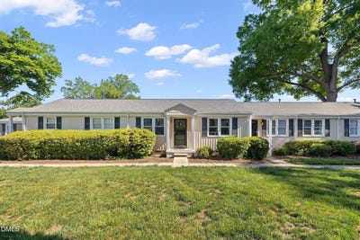 /international/us/2324-bernard-street-raleigh-nc-110107843951/