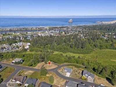 /international/us/11-reddekopp-road-pacific-city-or-110104220518/
