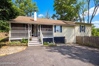 /international/us/247-musconetcong-river-road-lebanon-twp-nj-110109888174/
