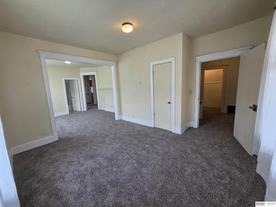 /international/us/528-s-26th-avenue-omaha-ne-110108784066/