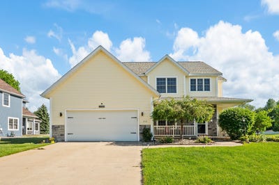 /international/us/2106-halsted-drive-stevensville-mi-110108227920/