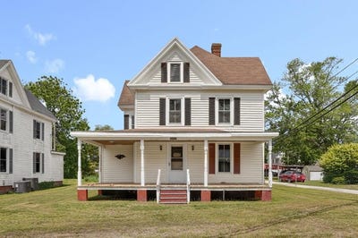 /international/us/18484-seaside-ave-parksley-va-110108279434/