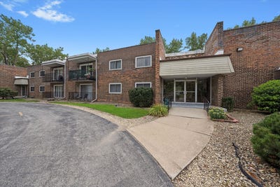 /international/us/2807-willow-road-homewood-il-110107260792/