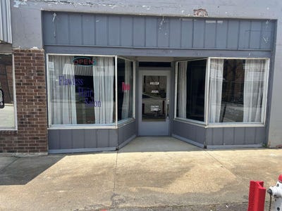 /international/us/418-s-elm-street-bald-knob-ar-110108614925/