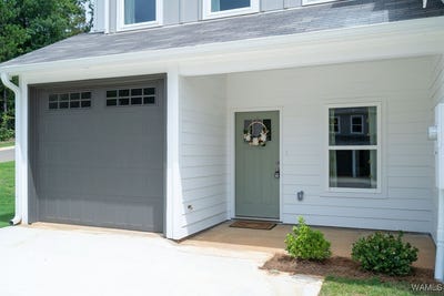 /international/us/22153-cove-lane-woodstock-al-110105353910/