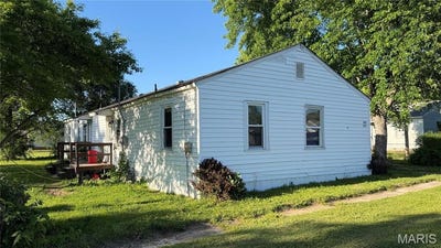 /international/us/613-reed-drive-east-alton-il-110109028819/