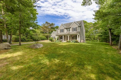 /international/us/11-dawe-lane-buzzards-bay-ma-110108813959/