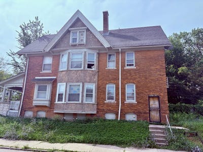 /international/us/1253-n-34th-st-milwaukee-wi-110101211549/