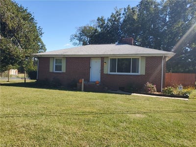 /international/us/1849-cedar-road-chesapeake-va-110120803061/