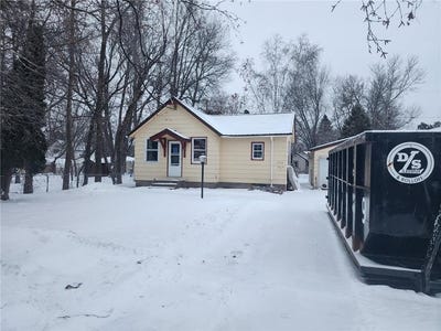/international/us/1612-fairview-avenue-cloquet-mn-110104633603/