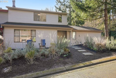 /international/us/13-mountain-cir-lakeoswego-or-110120765935/