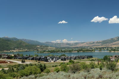/international/us/6839-e-summit-peak-cir-huntsville-ut-110105780055/