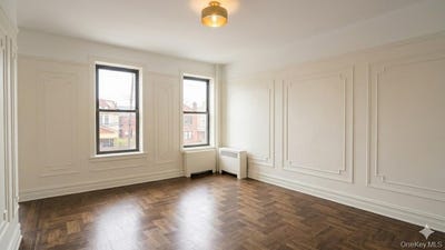 /international/us/10918-lefferts-boulevard-south-ozone-park-ny-110106987042/