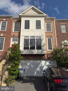 /international/us/24652-kings-canyon-square-aldie-va-110108424232/