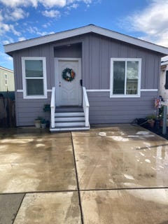 /international/us/8472-w-stockton-42-elk-grove-ca-110107388961/