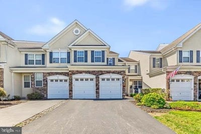 /international/us/19-wharton-drive-glen-mills-pa-110110215188/
