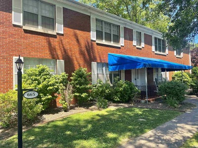 /international/us/665-saint-marys-drive-evansville-in-110108178772/