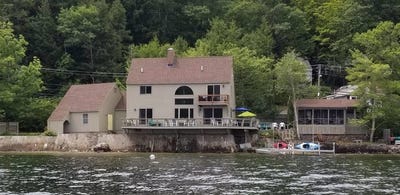 /international/us/88-west-shore-road-bristol-nh-110108548243/