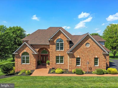 /international/us/22124-whitestone-court-smithsburg-md-110100969949/