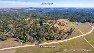 /international/us/13604-ghost-canyon-road-hermosa-sd-110103319647/