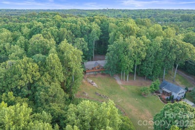 /international/us/9870-harvest-lane-davidson-nc-110108441179/