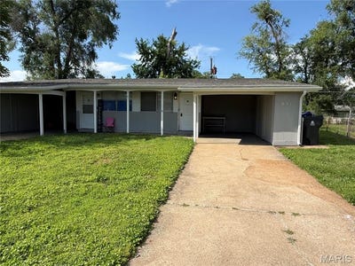 /international/us/651-southwell-lane-florissant-mn-110108479890/