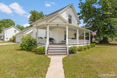/international/us/40-s-monroe-street-ne-rockford-mi-110109166398/