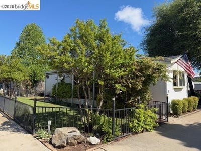 /international/us/14192-tuolumne-road-sonora-ca-110107260016/