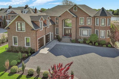 /international/us/185-willetts-lane-west-islip-ny-110099106630/