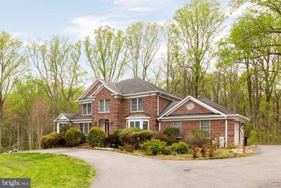 /international/us/13576-highland-road-clarksville-md-110107355276/