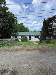 /international/us/202-haymarket-dr-beckley-wv-110108611132/