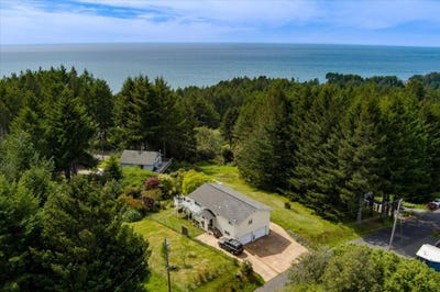 /international/us/520-redwood-rd-whitethorn-ca-110106588379/