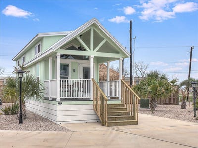 /international/us/1100-port-street-port-aransas-tx-110108685988/