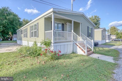 /international/us/413-fourth-st-frederica-de-110106603638/