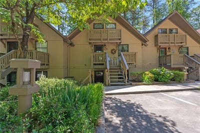 /international/us/560-s-flagship-drive-salem-sc-110108058668/