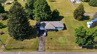 /international/us/273-clinton-street-sayre-pa-110108793988/