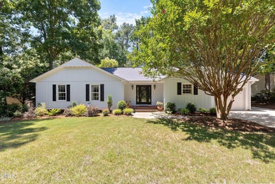 /international/us/429-warren-avenue-cary-nc-110108588389/?lang=id