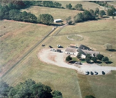 /international/us/2451-lake-cohoon-road-suffolk-va-110105055024/