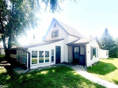 /international/us/506-cass-street-adair-ia-110120512579/