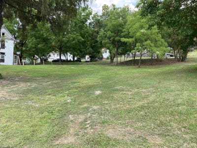 /international/us/377-s-crim-avenue-belington-wv-110093714715/