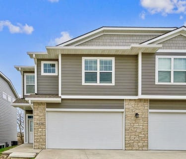 /international/us/5430-154th-court-urbandale-ia-110106810331/
