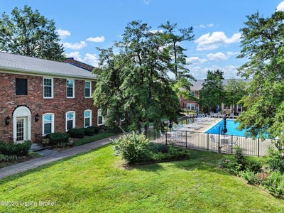 /international/us/255-salisbury-square-louisville-ky-110119441069/