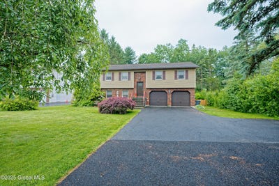 /international/us/320-3rd-ave-extension-east-greenbush-ny-110100192987/