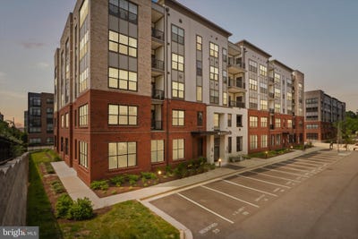 /international/us/106-saint-ives-place-oxon-hill-md-110100803280/