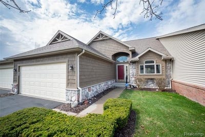 /international/us/1215-mountain-ash-drive-brighton-mi-110107385984/